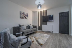 Modern 2 Bed Cottage in Larkhall